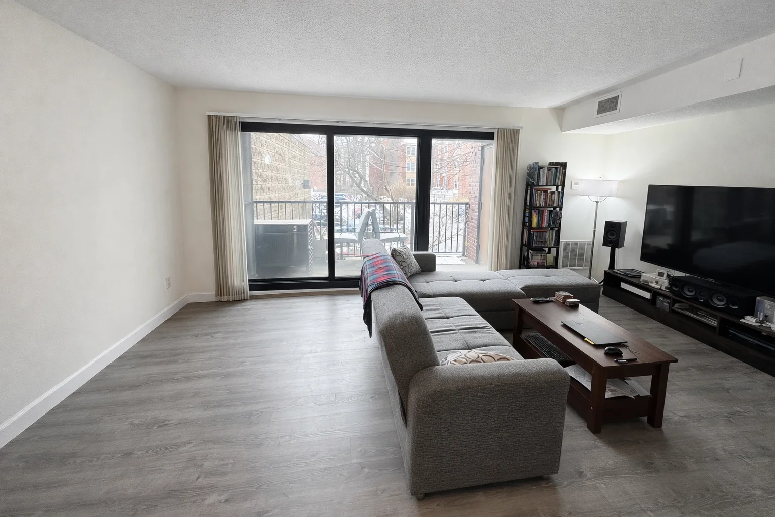 1 bed, 1 bath apartment for rent at 49 Marion St Unit 2D, Coolidge Corner — photo 1 of 17