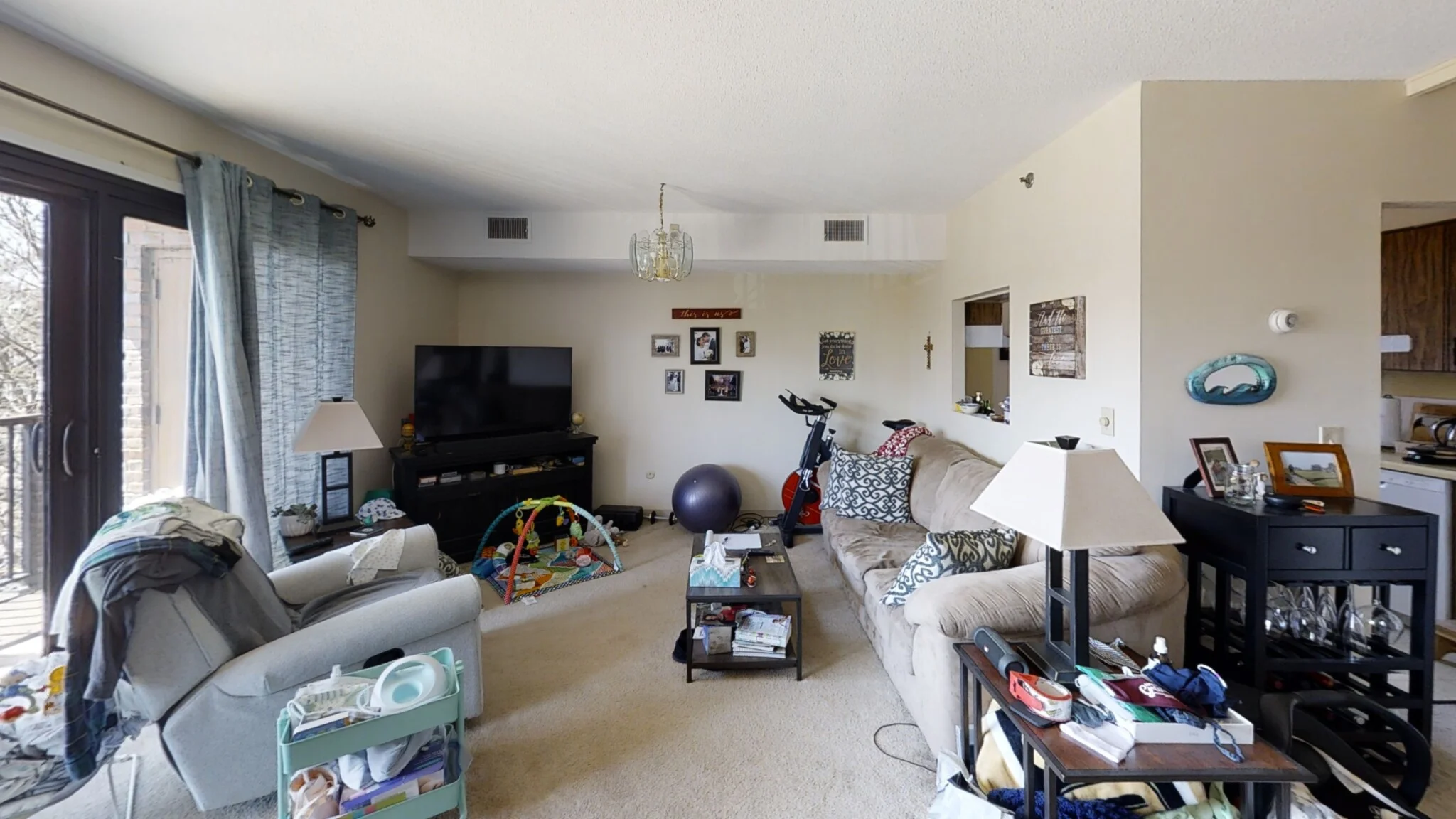 1 bed, 1 bath apartment for rent at 49 Marion St Unit 5D, Coolidge Corner — photo 2 of 14