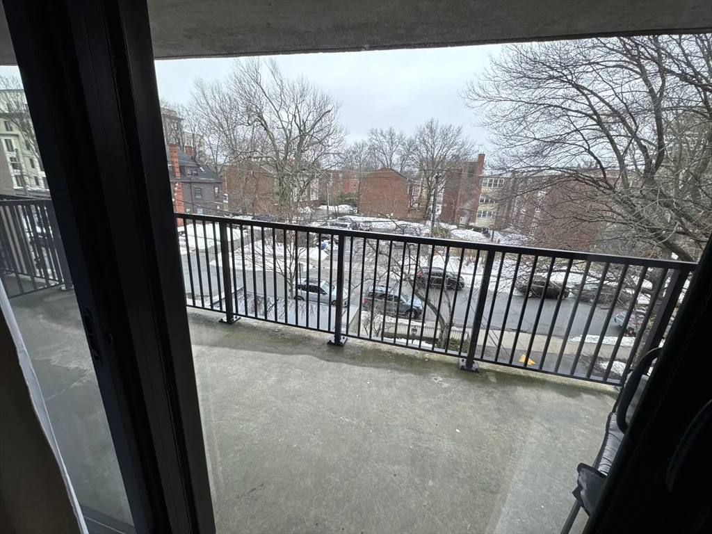 1 bed, 1 bath apartment for rent at 49 Marion Unit 4D, Coolidge Corner — photo 4 of 8
