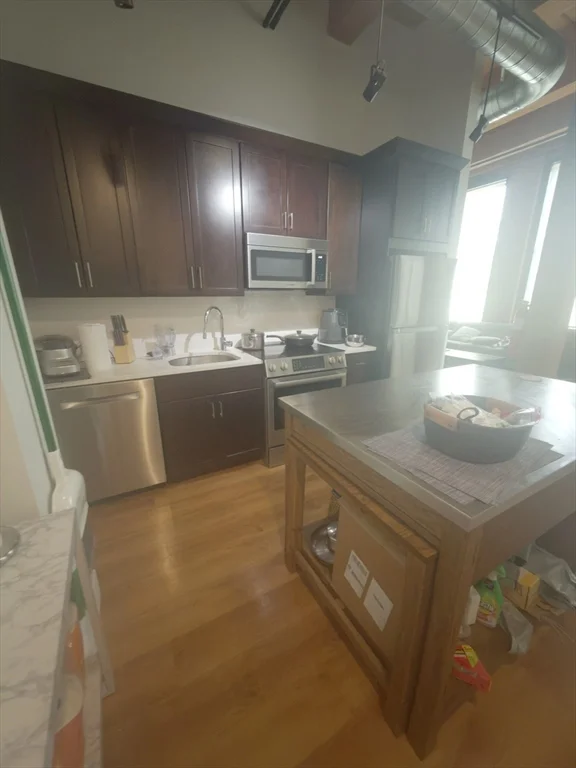 1 bed, 1 bath apartment for rent at 49 Melcher Unit 407, South Boston — photo 3 of 10