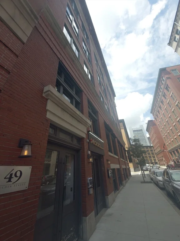 1 bed, 1 bath apartment for rent at 49 Melcher Unit 407, South Boston