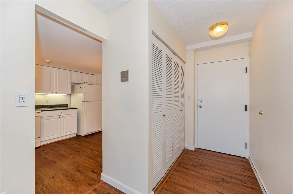 1 bed, 1 bath apartment for rent at 49 Melrose St Unit 4G, Melrose — photo 3 of 29