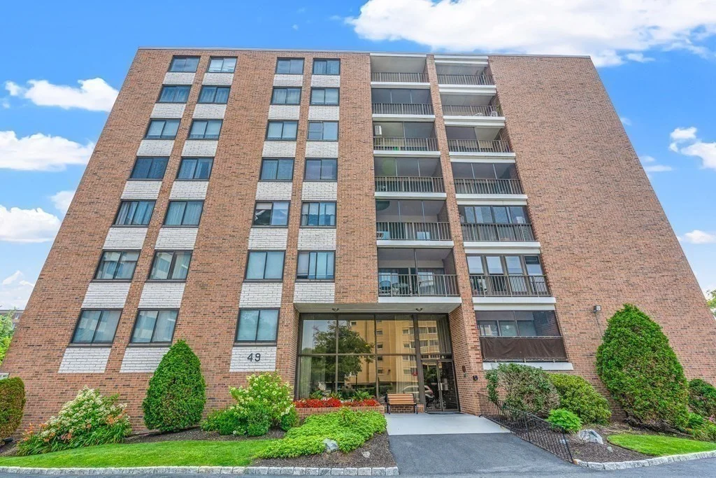 2 bed, 2 bath apartment for rent at 49 Melrose St Unit 6F, Melrose — photo 2 of 28