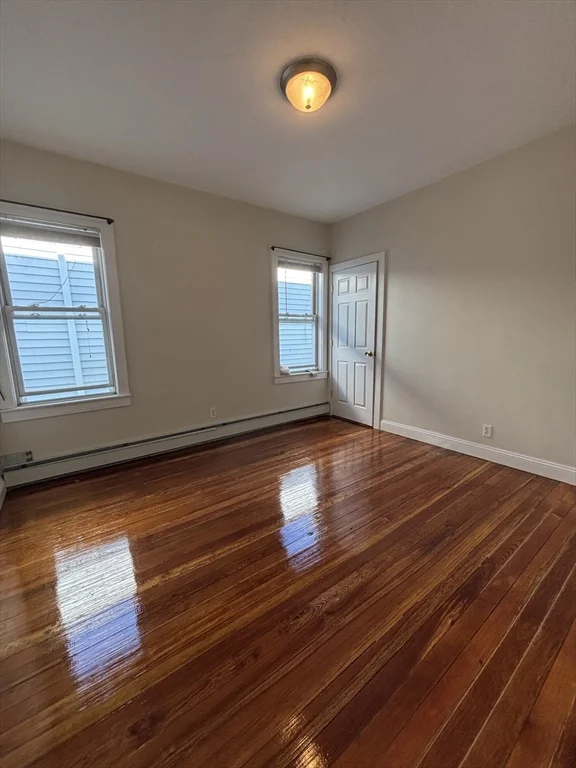 3 bed, 1 bath apartment for rent at 49 Middle St Unit 3E, South Boston — photo 2 of 9