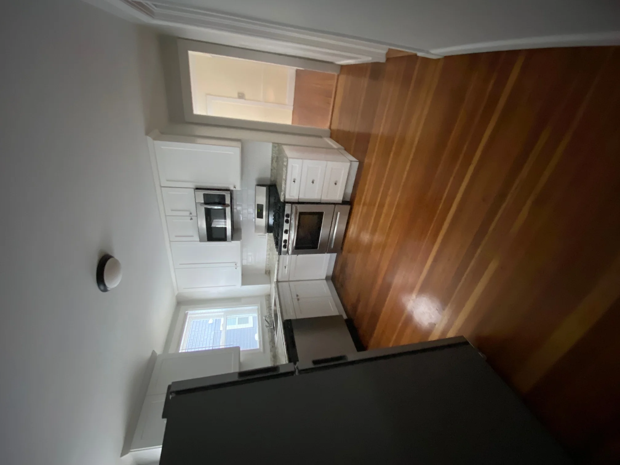 3 bed, 1 bath apartment for rent at 49 Montfern Unit 1, Brighton — photo 2 of 10