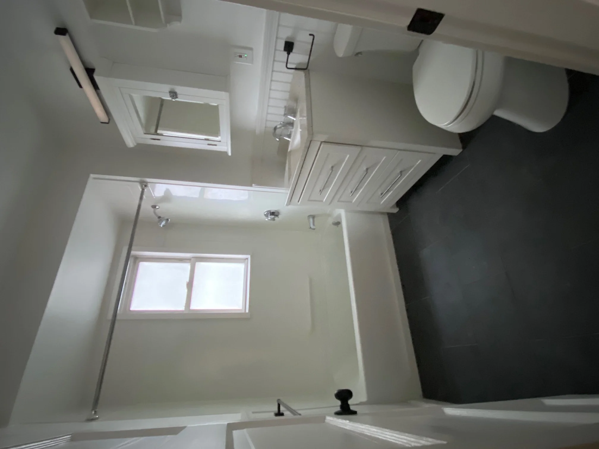 3 bed, 1 bath apartment for rent at 49 Montfern Unit 1, Brighton — photo 8 of 10