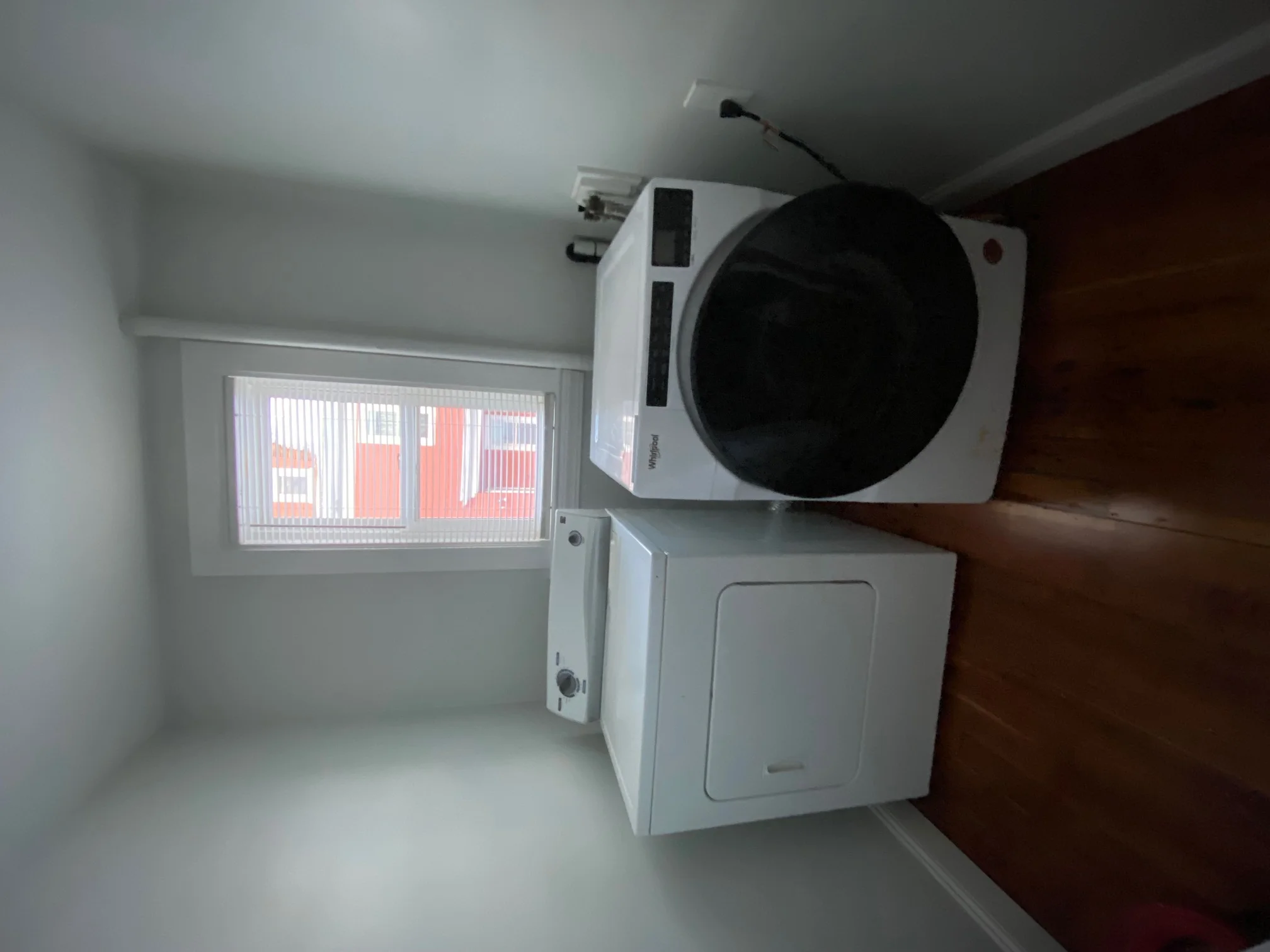 3 bed, 1 bath apartment for rent at 49 Montfern Unit 1, Brighton — photo 9 of 10