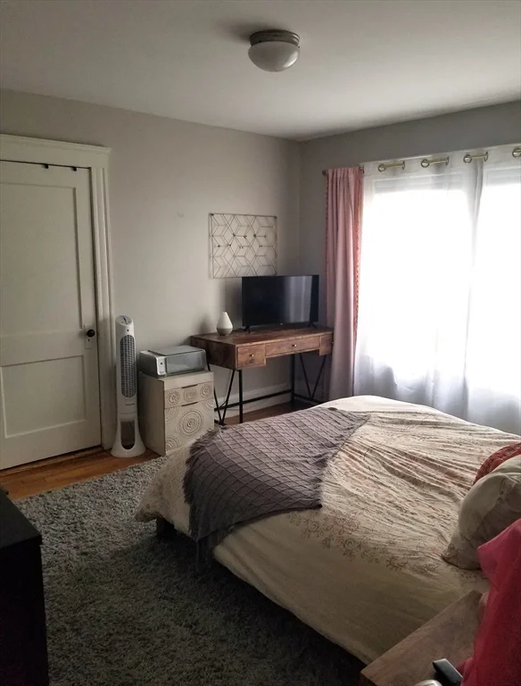 2 bed, 1 bath apartment for rent at 49 Newland Rd Unit 1, Arlington — photo 10 of 16