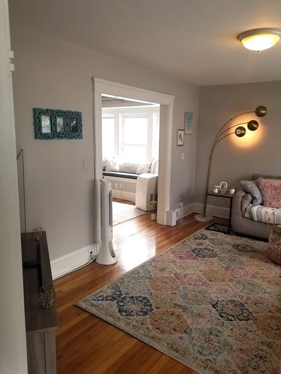 2 bed, 1 bath apartment for rent at 49 Newland Rd Unit 1, Arlington — photo 5 of 16