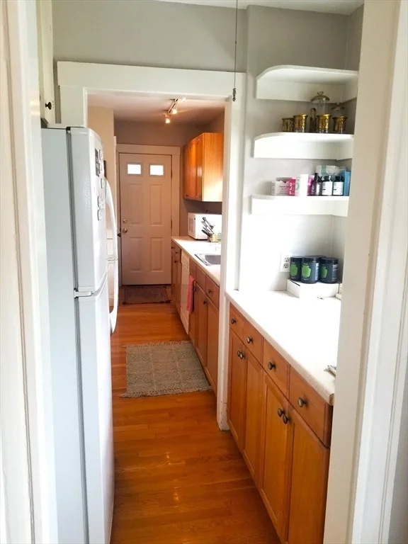 2 bed, 1 bath apartment for rent at 49 Newland Rd Unit 1, Arlington — photo 14 of 16