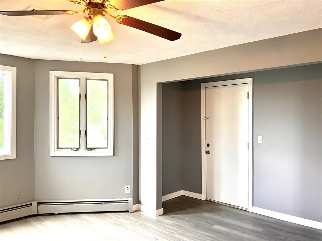3 bed, 1 bath apartment for rent at 49 North Federal St Unit 3, Lynn — photo 8 of 17