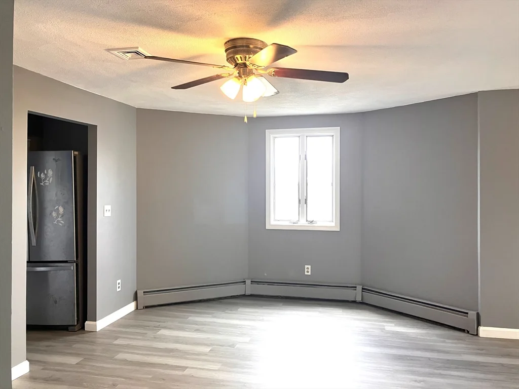 3 bed, 1 bath apartment for rent at 49 North Federal St Unit 3, Lynn — photo 11 of 17