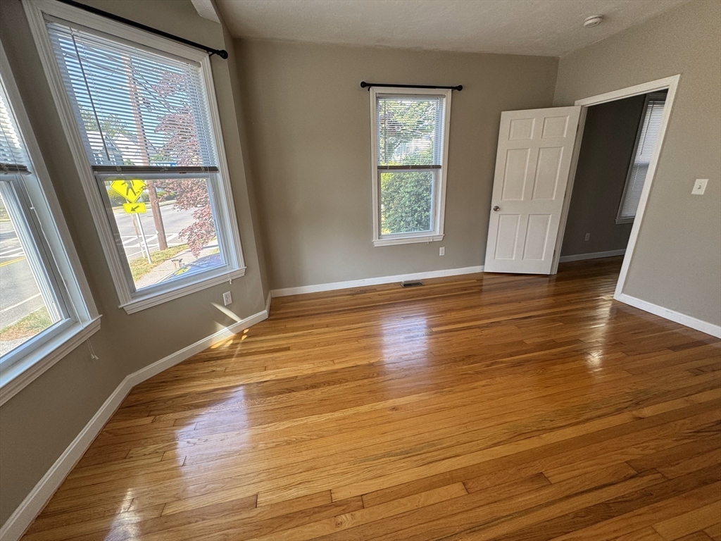 2 bed, 1 bath apartment for rent at 49 Paradise Rd Unit First Floor, Swampscott — photo 15 of 16