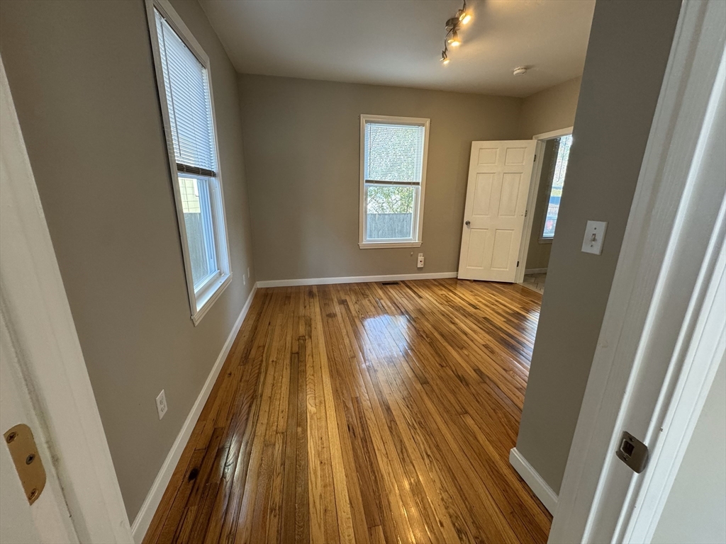 2 bed, 1 bath apartment for rent at 49 Paradise Rd Unit First Floor, Swampscott — photo 4 of 16