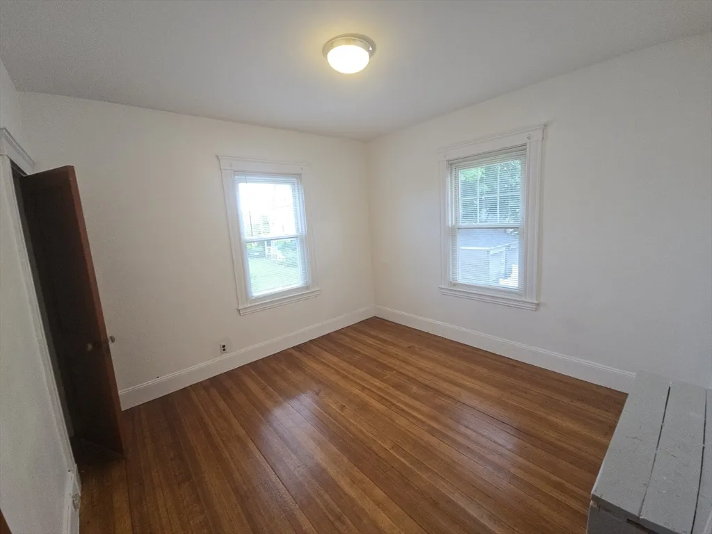 3 bed, 2 bath apartment for rent at 49 Parsons St Unit 1, Brighton — photo 9 of 10