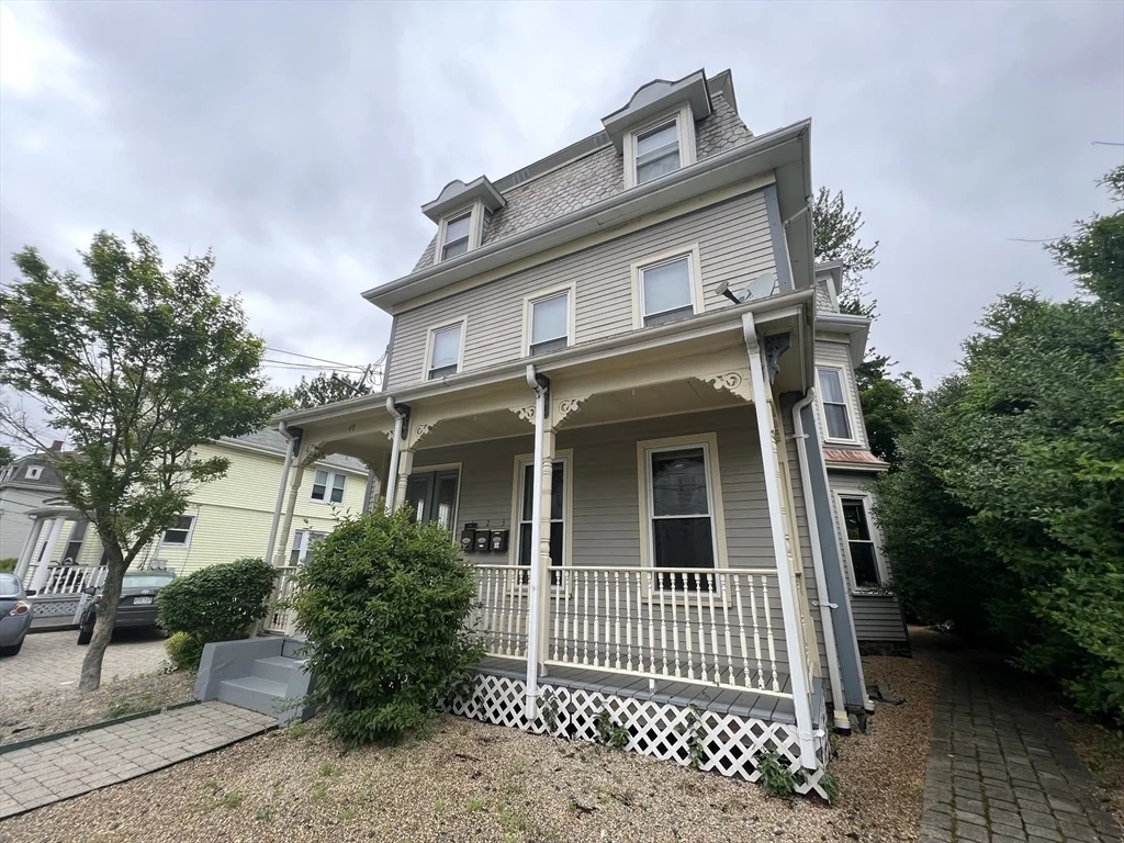 3 bed, 2 bath apartment for rent at 49 Pearl St Unit 1, Newton Corner — photo 3 of 20