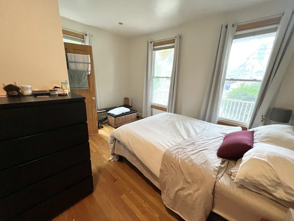 3 bed, 2 bath apartment for rent at 49 Pearl St Unit 1, Newton Corner — photo 16 of 20
