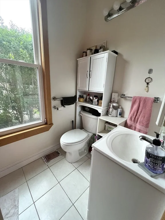 3 bed, 2 bath apartment for rent at 49 Pearl St Unit 1, Newton Corner — photo 19 of 20