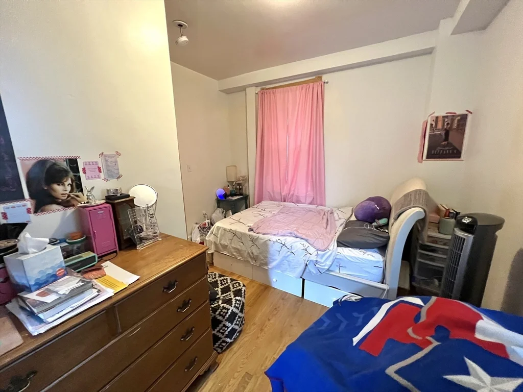 3 bed, 2 bath apartment for rent at 49 Pearl St Unit 1, Newton Corner — photo 17 of 20
