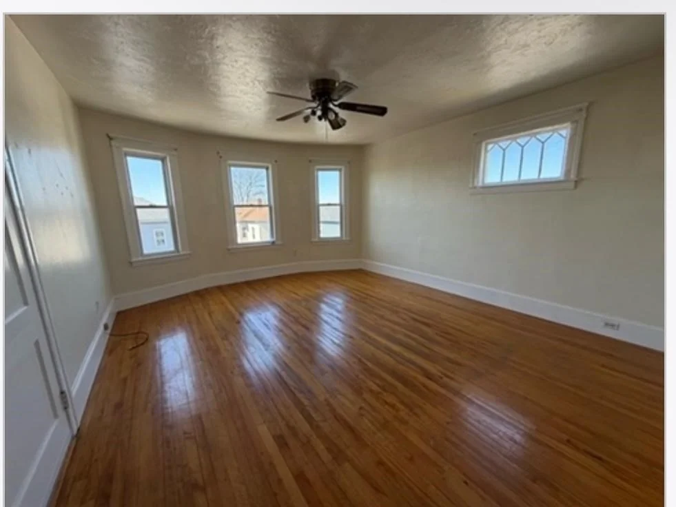 3 bed, 1 bath apartment for rent at 49 Perry Ave Unit 2, South Worcester — photo 4 of 9
