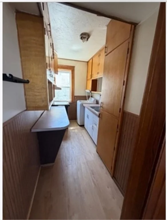 3 bed, 1 bath apartment for rent at 49 Perry Ave Unit 2, South Worcester — photo 6 of 9