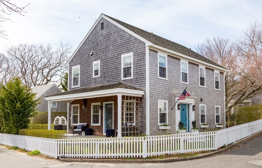 6 bed, 4+ bath apartment for rent at 49 Pine St, Nantucket — photo 1 of 41