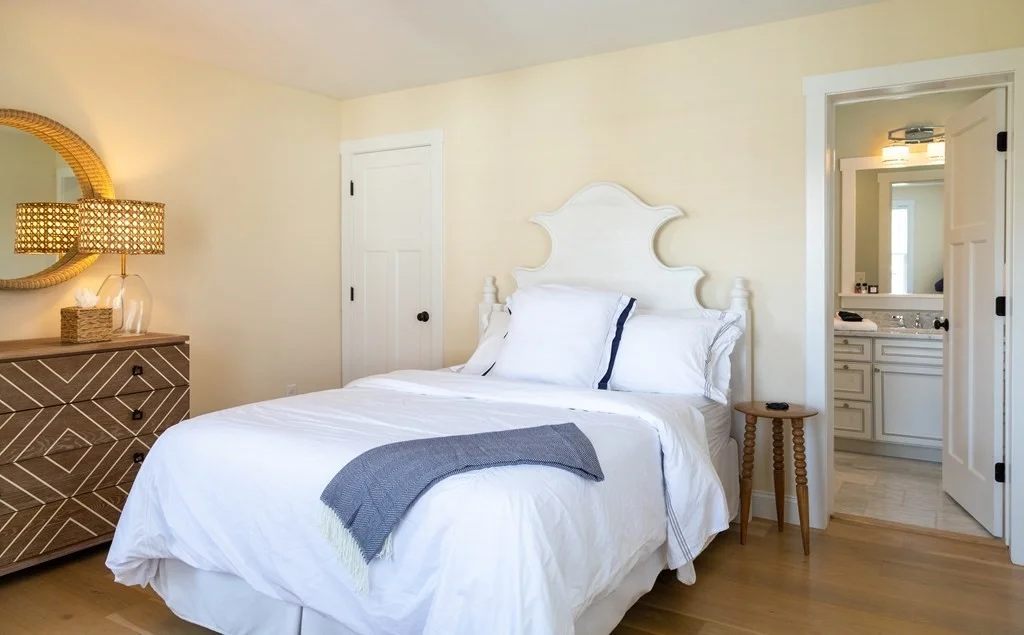 6 bed, 4+ bath apartment for rent at 49 Pine St, Nantucket — photo 28 of 41