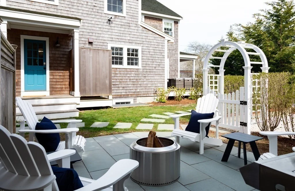 6 bed, 4+ bath apartment for rent at 49 Pine St, Nantucket — photo 7 of 41