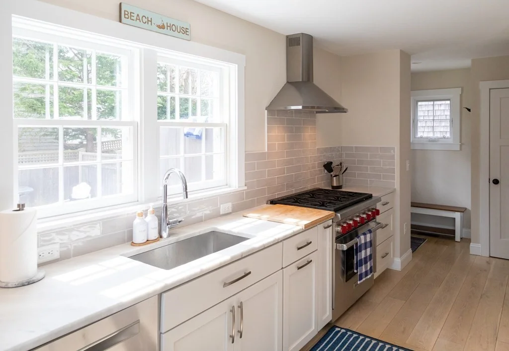 6 bed, 4+ bath apartment for rent at 49 Pine St, Nantucket — photo 13 of 41