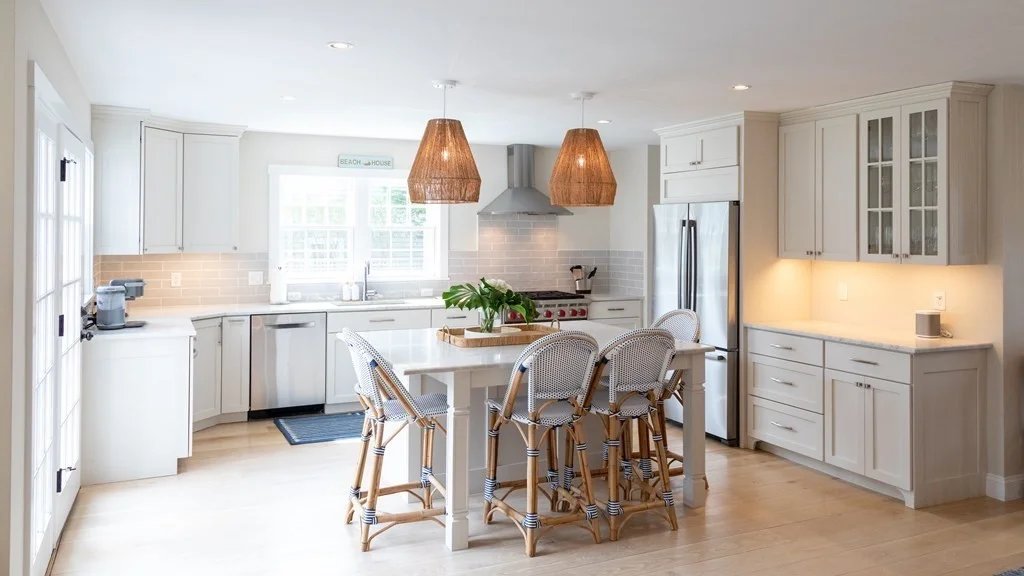 6 bed, 4+ bath apartment for rent at 49 Pine St, Nantucket — photo 16 of 41