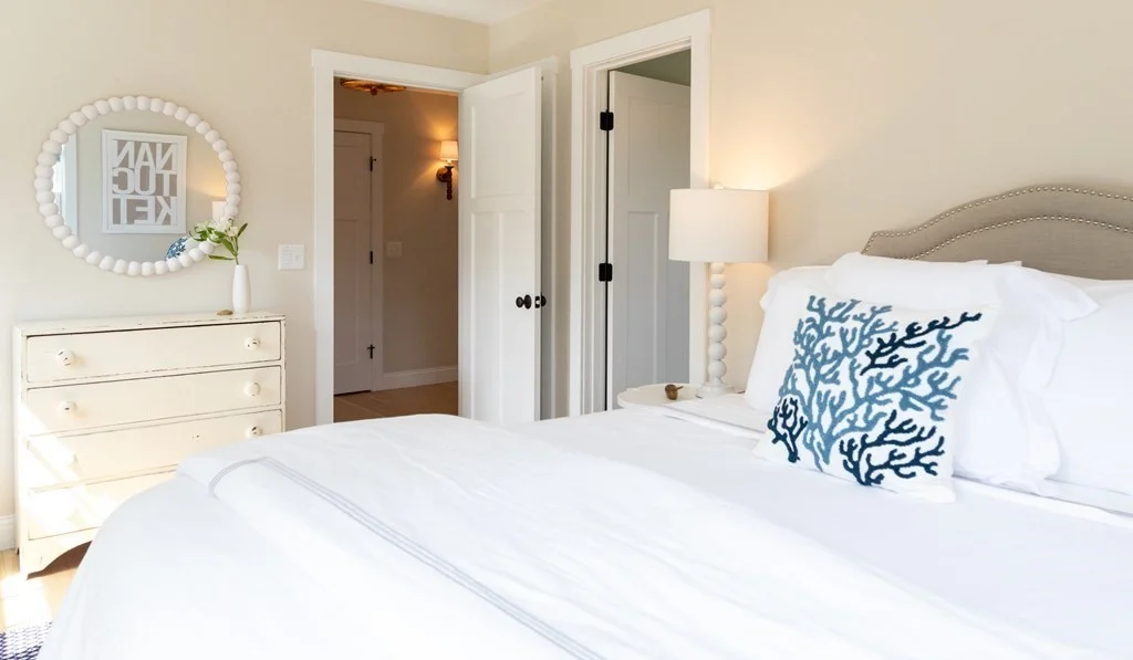 6 bed, 4+ bath apartment for rent at 49 Pine St, Nantucket — photo 39 of 41