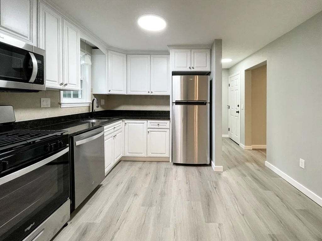 3 bed, 1 bath apartment for rent at 49 Plain St Unit 49, Stoughton — photo 2 of 15