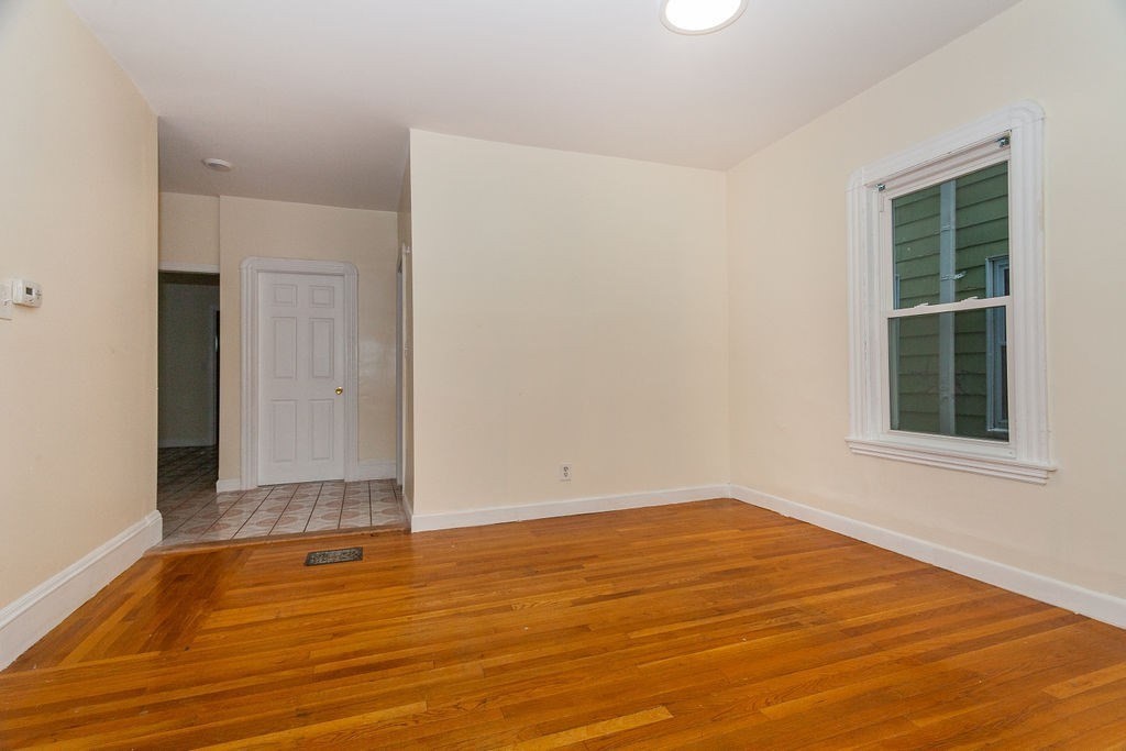 4 bed, 2 bath apartment for rent at 49 Porter St Unit 1, Spring Hill — photo 14 of 16