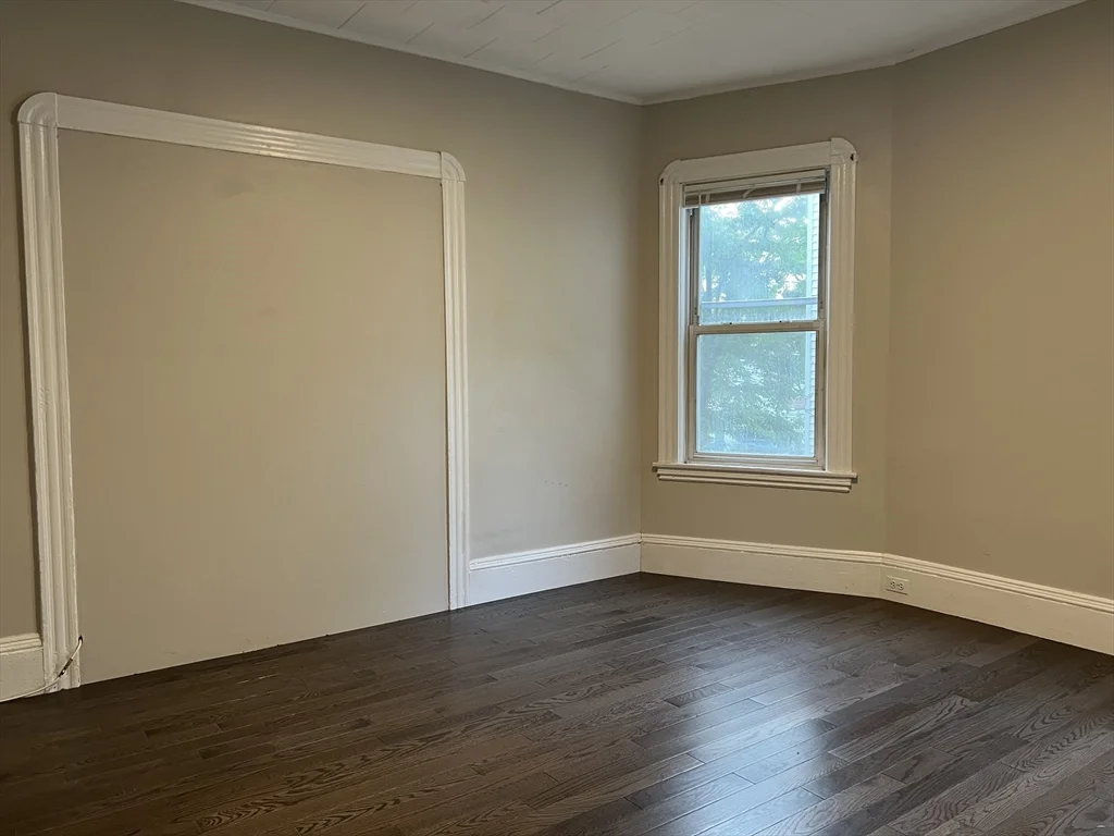 4 bed, 1 bath apartment for rent at 49 Porter St Unit 2, Somerville — photo 18 of 30