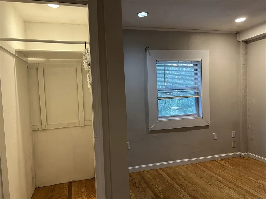4 bed, 1 bath apartment for rent at 49 Porter St Unit 2, Somerville — photo 13 of 30