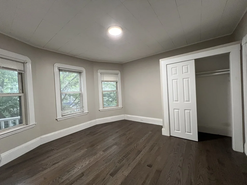 4 bed, 1 bath apartment for rent at 49 Porter St Unit 2, Somerville — photo 8 of 30