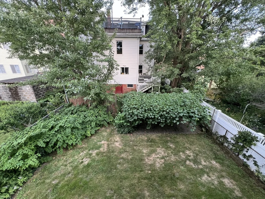 4 bed, 1 bath apartment for rent at 49 Porter St Unit 2, Somerville — photo 24 of 30