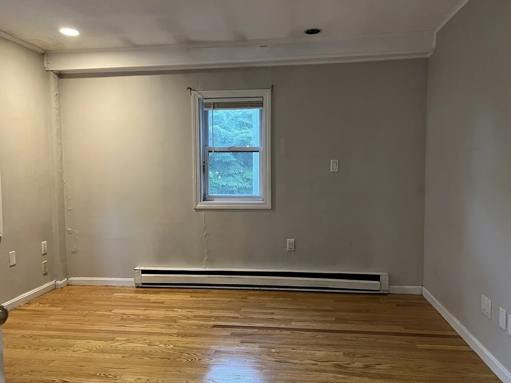 4 bed, 1 bath apartment for rent at 49 Porter St Unit 2, Somerville — photo 14 of 30