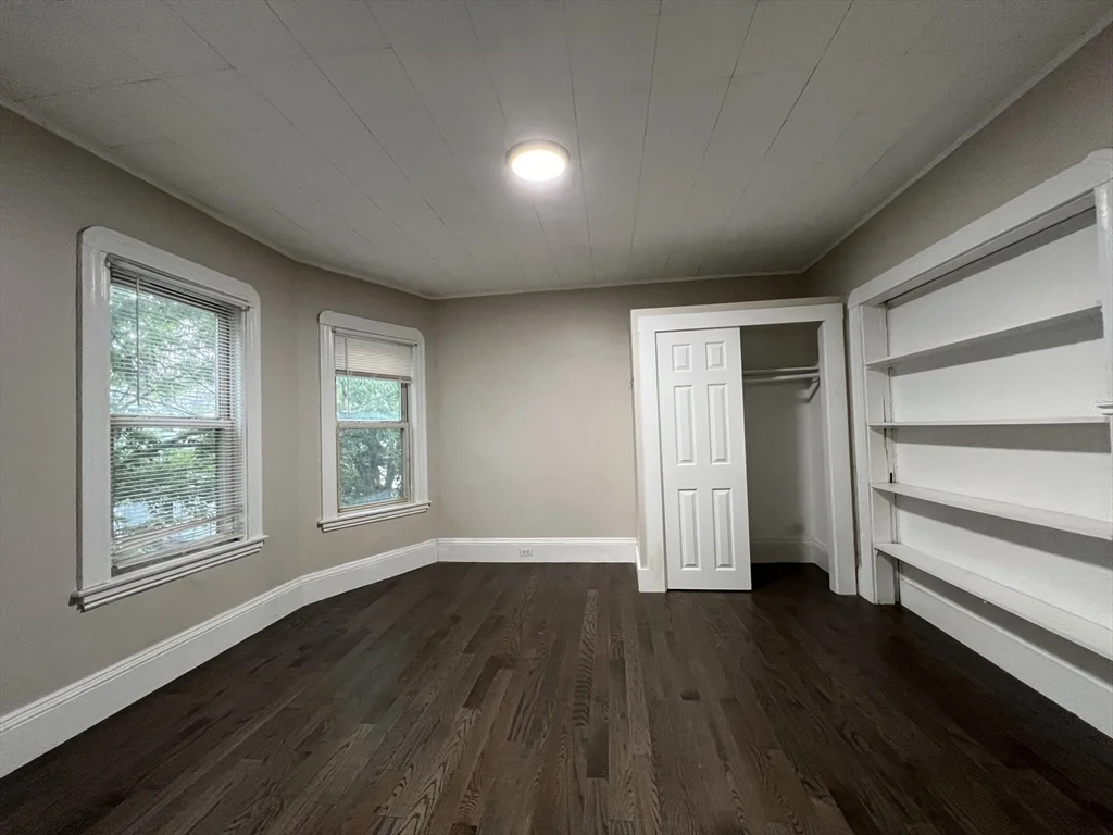 4 bed, 1 bath apartment for rent at 49 Porter St Unit 2, Somerville — photo 9 of 30