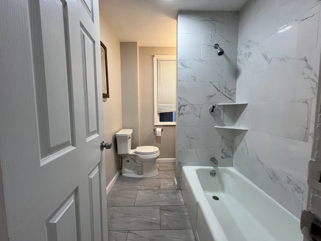 4 bed, 1 bath apartment for rent at 49 Porter St Unit 2, Somerville — photo 5 of 30