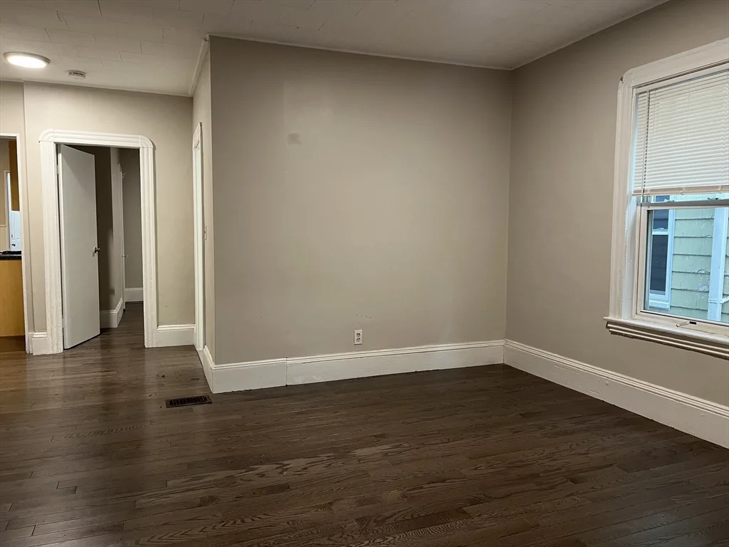 4 bed, 1 bath apartment for rent at 49 Porter St Unit 2, Somerville — photo 19 of 30