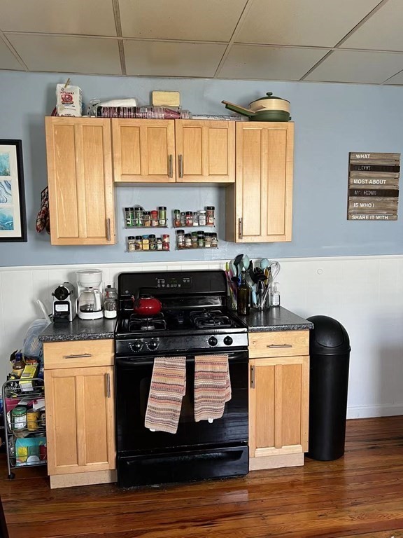 4 bed, 2 bath apartment for rent at 49 Porter St Unit 3, Somerville — photo 7 of 16