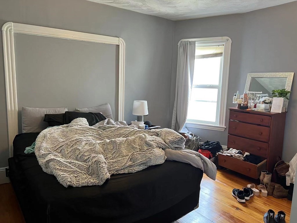 4 bed, 2 bath apartment for rent at 49 Porter St Unit 3, Somerville — photo 14 of 16