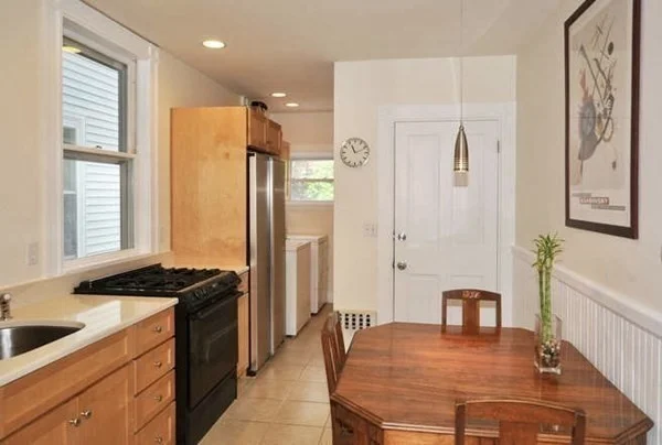 2 bed, 1 bath apartment for rent at 49 Prince St Unit 1, Brookline — photo 6 of 12