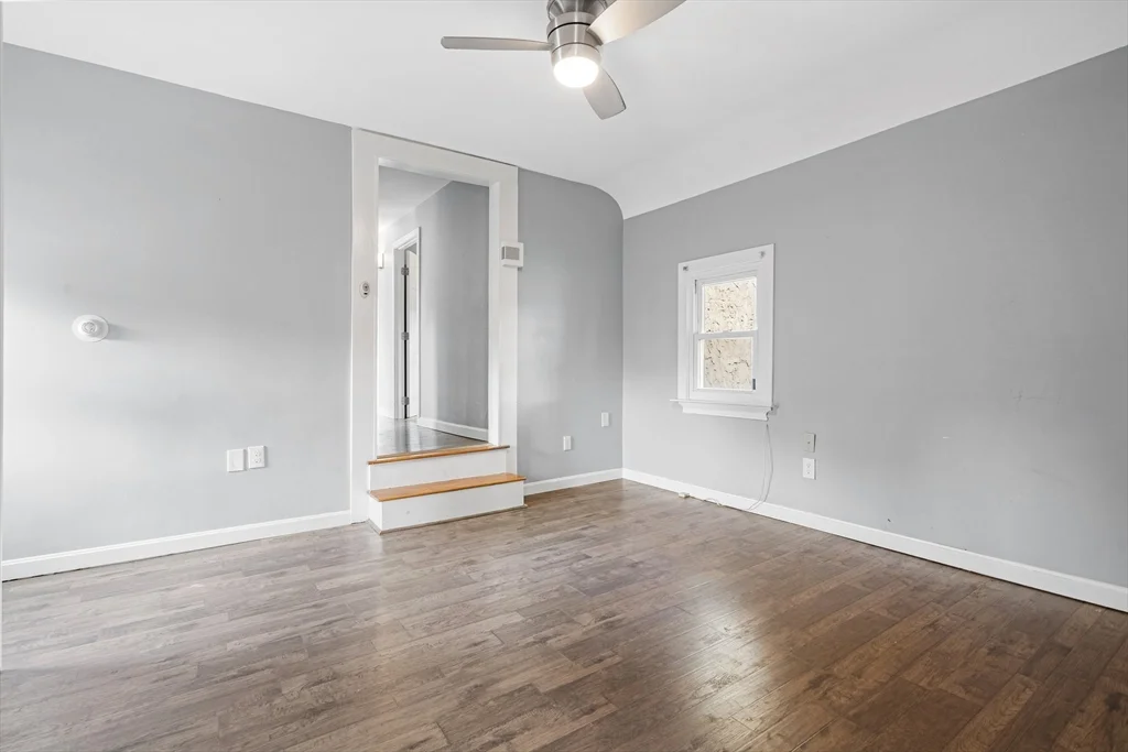 4 bed, 2 bath apartment for rent at 49 Prospect St Unit 2, Woburn Highlands — photo 5 of 16
