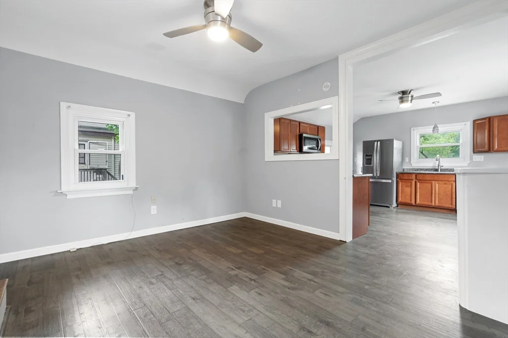 4 bed, 2 bath apartment for rent at 49 Prospect St Unit 2, Woburn Highlands — photo 6 of 16