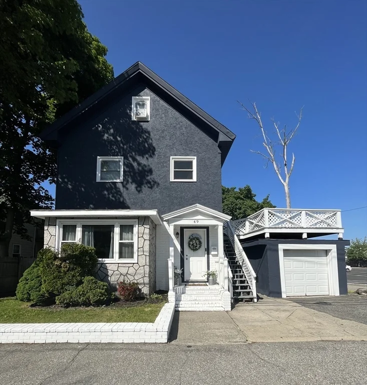 4 bed, 2 bath apartment for rent at 49 Prospect St Unit 2, Woburn Highlands — photo 1 of 16