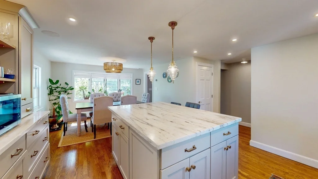 3 bed, 2 bath apartment for rent at 49 Ripley Rd, Medford — photo 6 of 27