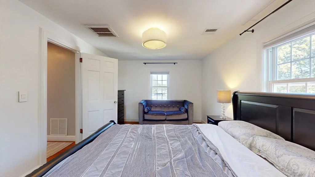 3 bed, 2 bath apartment for rent at 49 Ripley Rd, Medford — photo 11 of 27