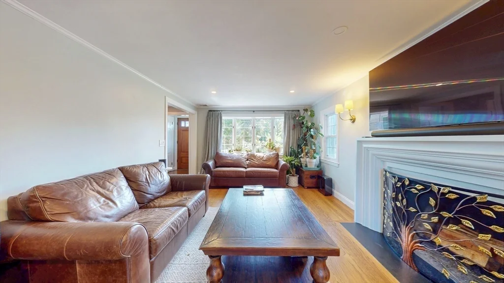3 bed, 2 bath apartment for rent at 49 Ripley Rd, Medford — photo 13 of 27